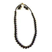 Necklace with round shaped black color beads